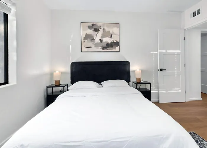 Сasa de vacaciones Luxury 5 Bedroom Retreat Sleeps 11 Near U Of A